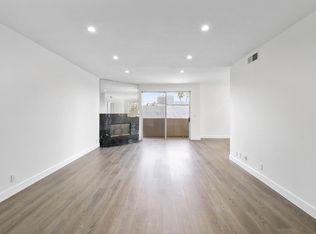 200 N Almont Dr APT 305, Beverly Hills, CA 90211