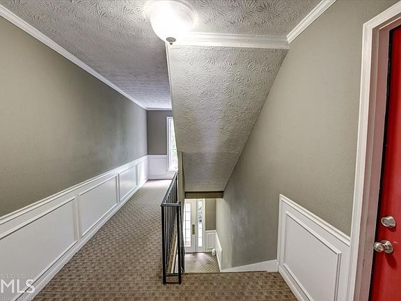 3rd image of 3412 Essex Ave #111