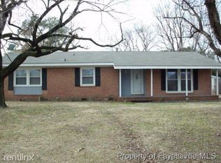 736 Glensford Dr, Fayetteville, NC 28314