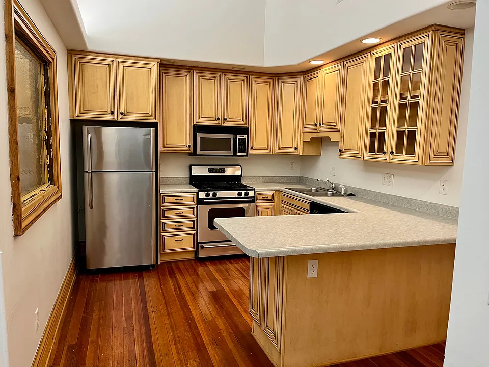 216 N Center St #2