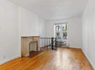 358 W 30th St APT 1D, New York, NY 10001