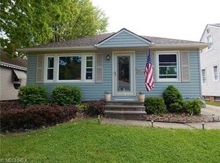 2823 Park Dr, Parma, OH