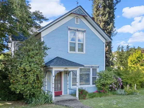 511 Oak St, Oakland, OR 97462