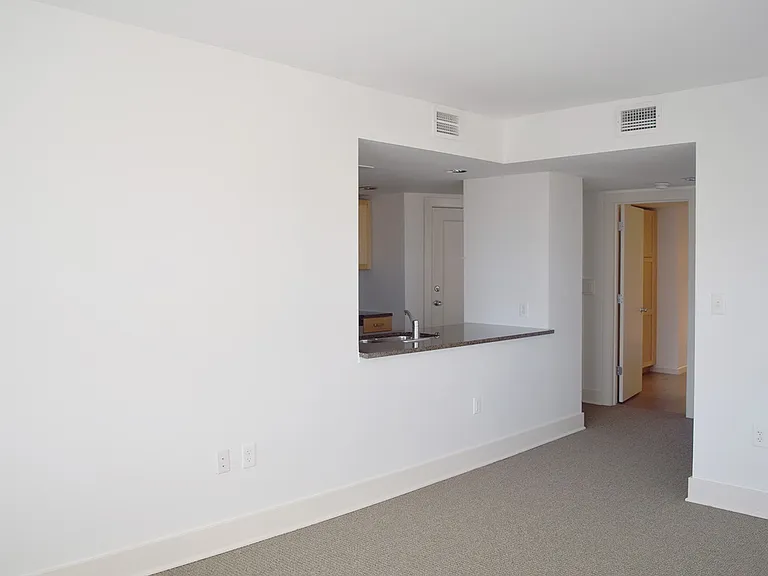 Clyde Manor — Photo 261