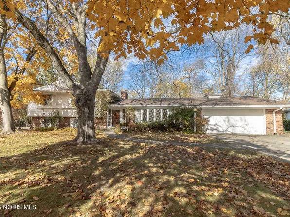 7030 Hickory Ridge Rd, Sylvania, OH 43560