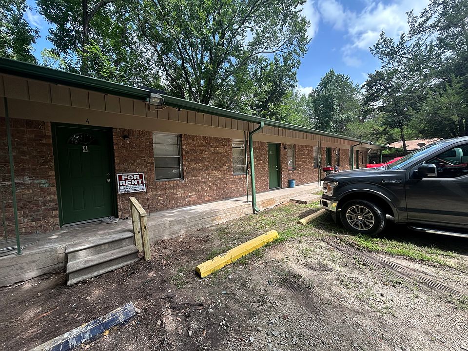 1st image of 324 1/2 13th St #4