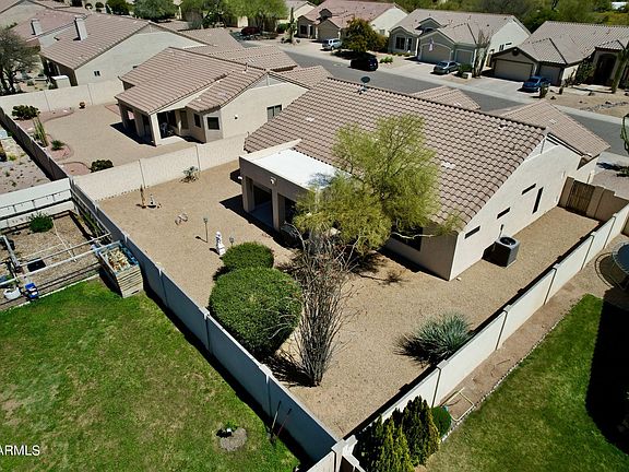 3rd image of 4862 E Fernwood Ct