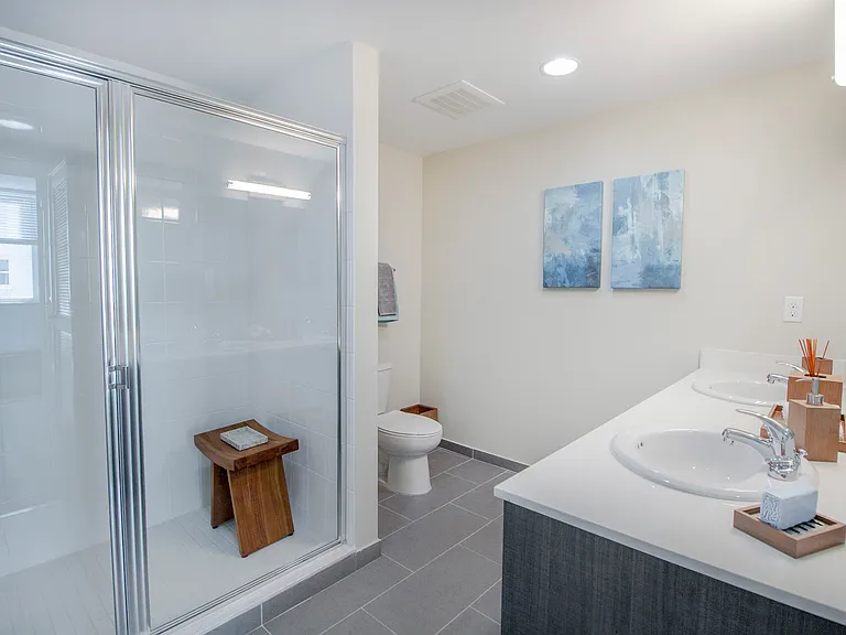 High Rise luxury rental apartments overlooking the New River in Fort Lauderdale, Florida near Las Olas Blvd.