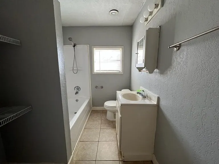 2242 S 19th St — Photo 10