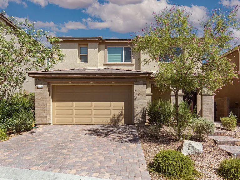 12586 Huckleberry Oak Ave — Photo 1