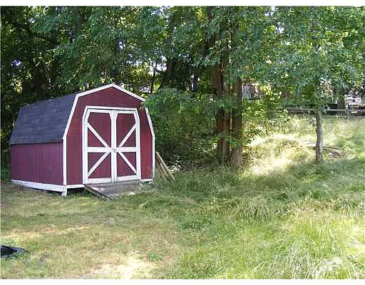 23 Charnwood Dr photo 1