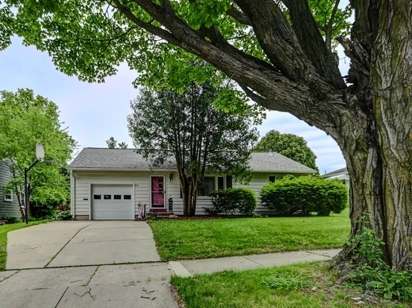 613 Anthony Ln, Madison, WI 53711