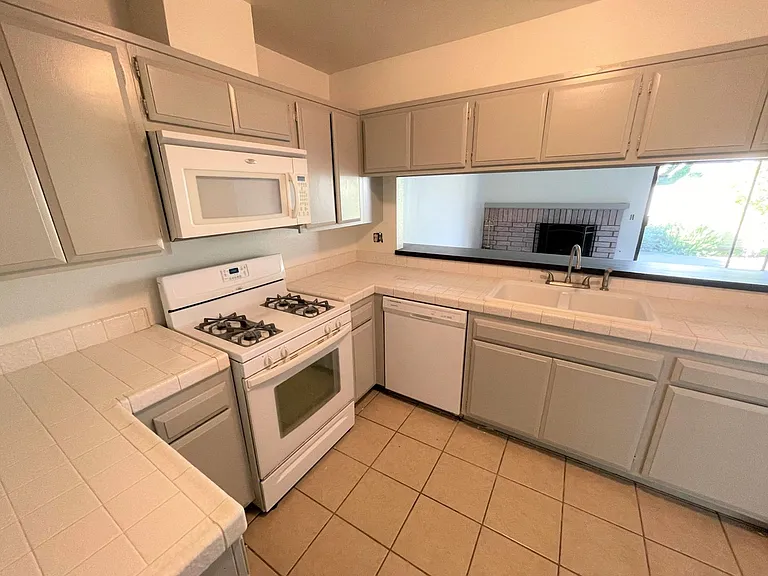 10428 Boulder Ct — Photo 11
