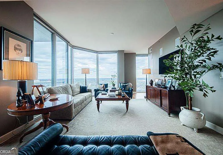 2795 Peachtree Rd NE #1909 — Photo 3