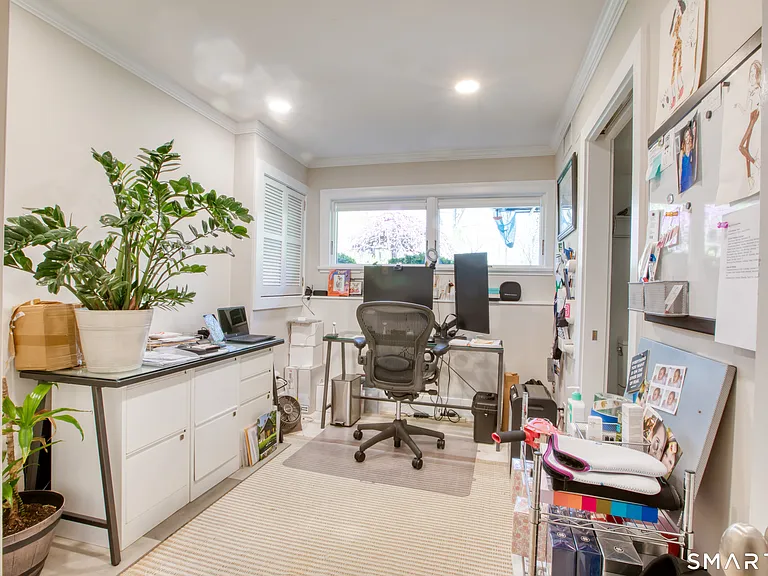 35 Dartmouth Rd — Photo 17