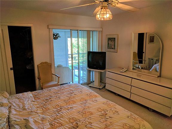 4th image of 2051 Ventnor O #2051