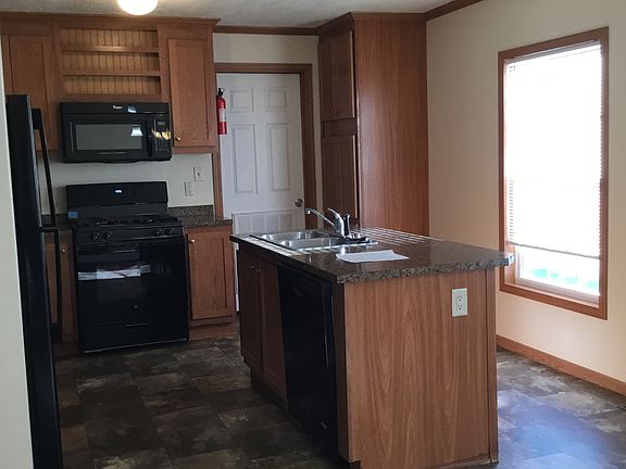 3rd image of 38896 Wyoming Dr #116