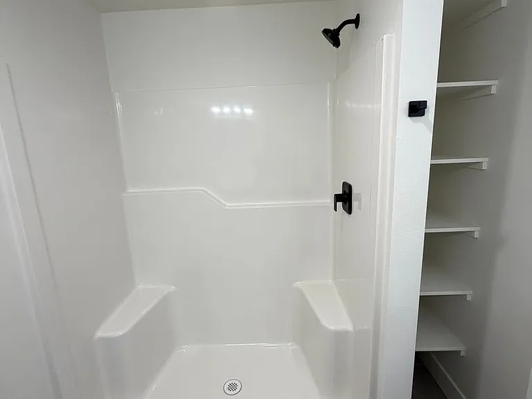 300 Seven Oaks Ln — Photo 30