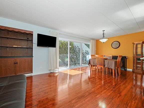 2nd image of 4118 W 99th St APT A