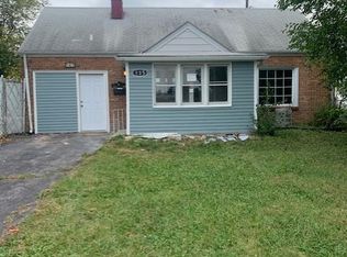 135 W 27th St, South Chicago Heights, IL 60411