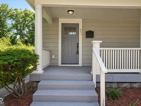 2nd image of 651 Eugene St