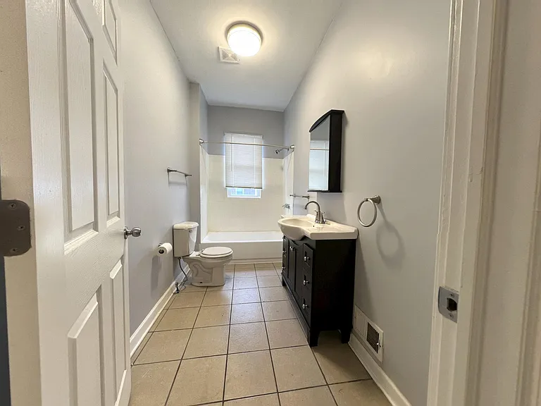 2020 24th Ave #1R — Photo 14