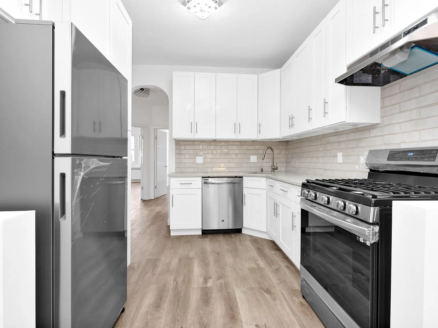 2930 Brighton 12th St — Photo 3