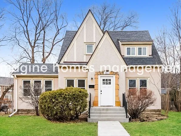 3801 Hubbard Ave N, Robbinsdale, MN 55422