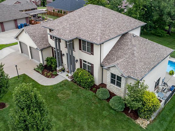 2nd image of 5504 Meriwether Dr