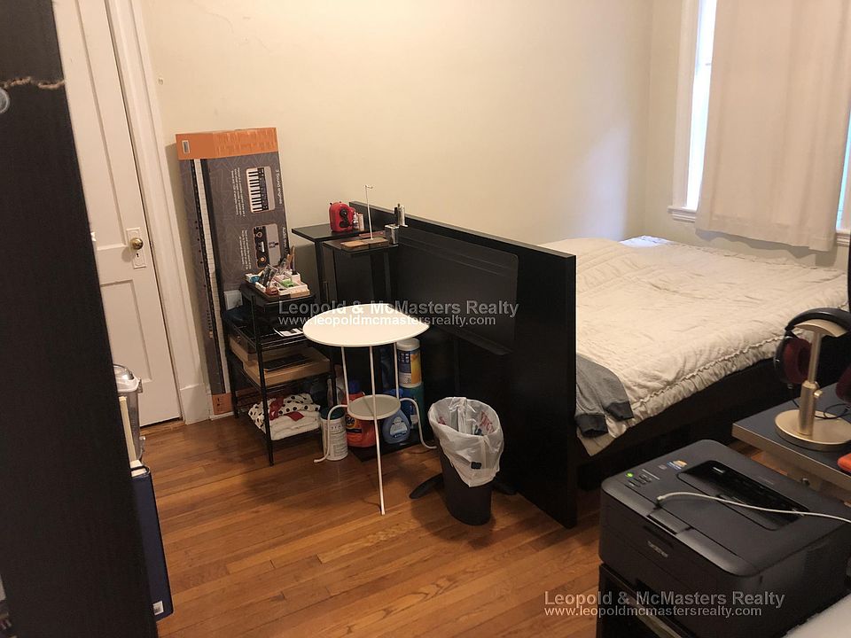 1st image of 62 Woodstock Ave #5R