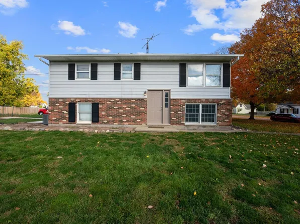 705 S Wood St, Brookston, IN 47923