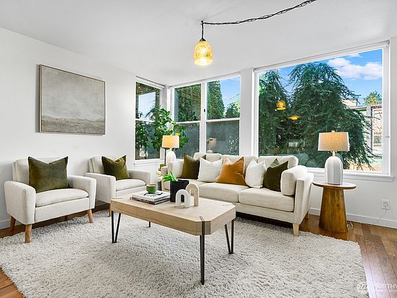 2nd image of 5000 Fauntleroy Way SW #202