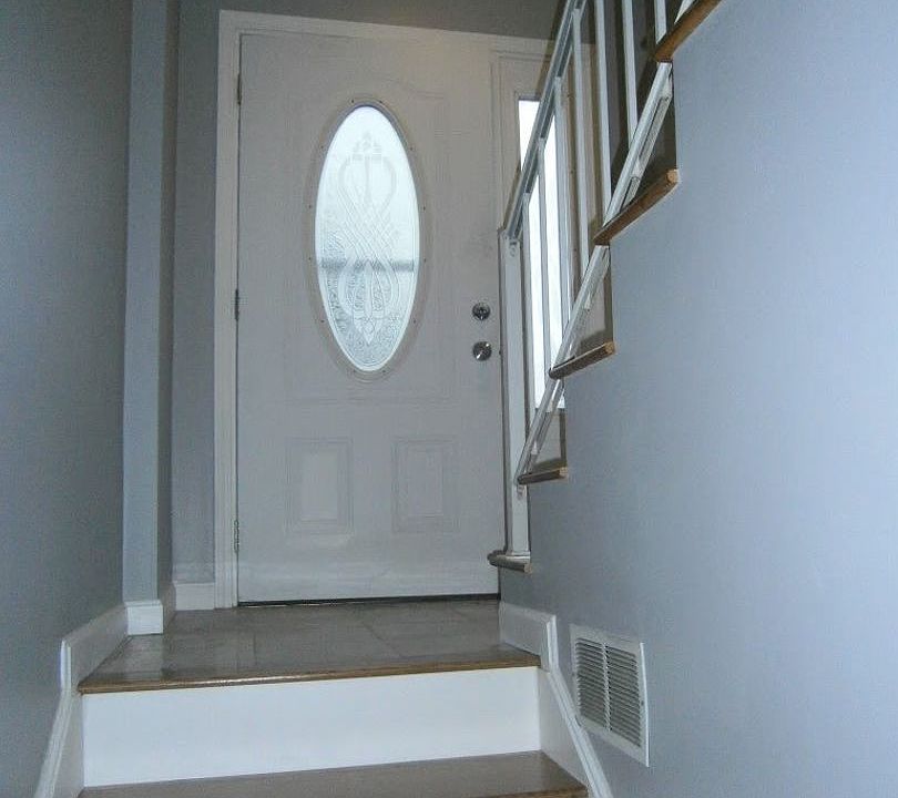 1st image of 570 Revere St #6