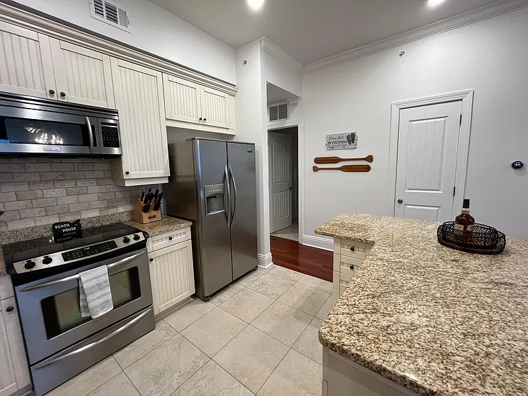 20 Waterfront Dr #123 — Photo 10