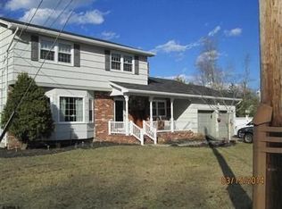 7 Delmar Dr, Northfield, NJ 08225