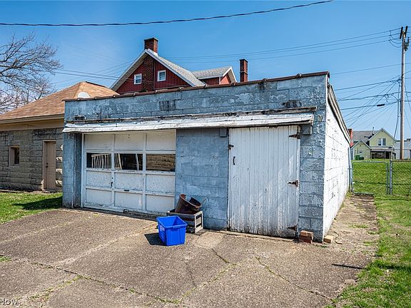 5th image of 310 S 4th St
