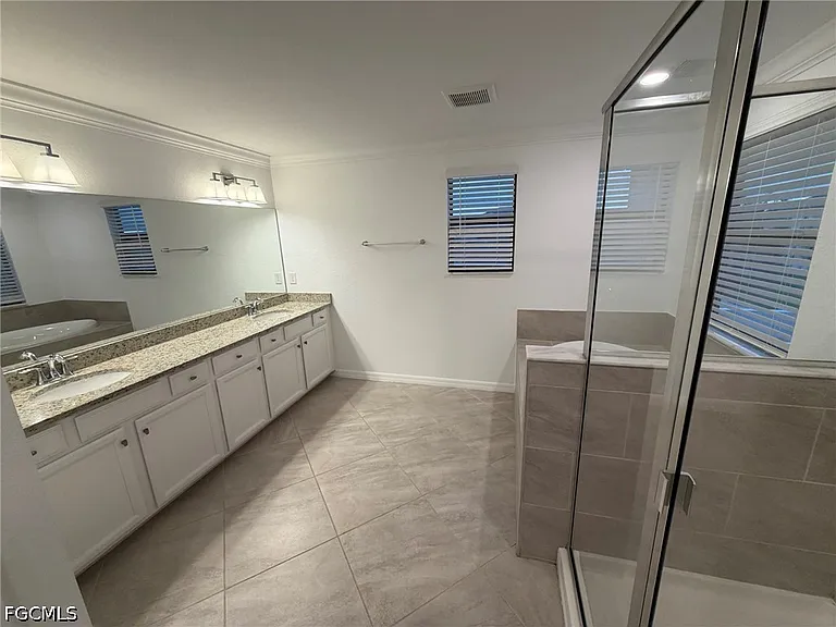 14543 Cantabria Dr — Photo 9