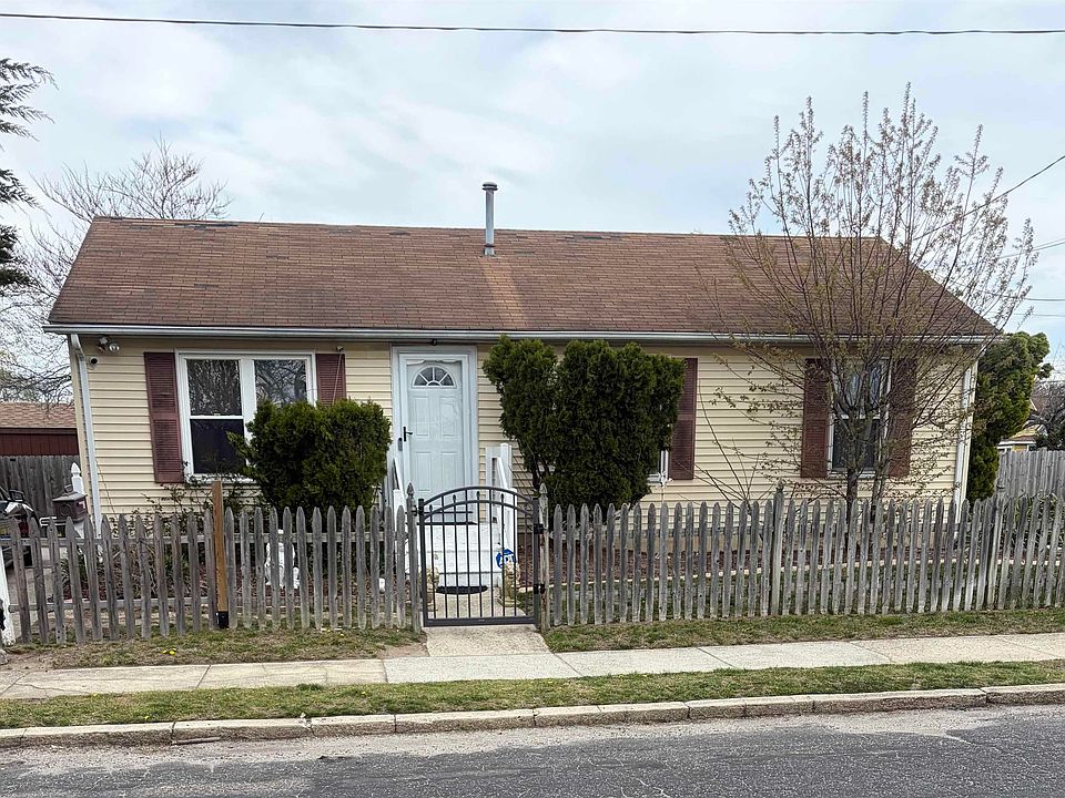 1st image of 100 Tremont Ave