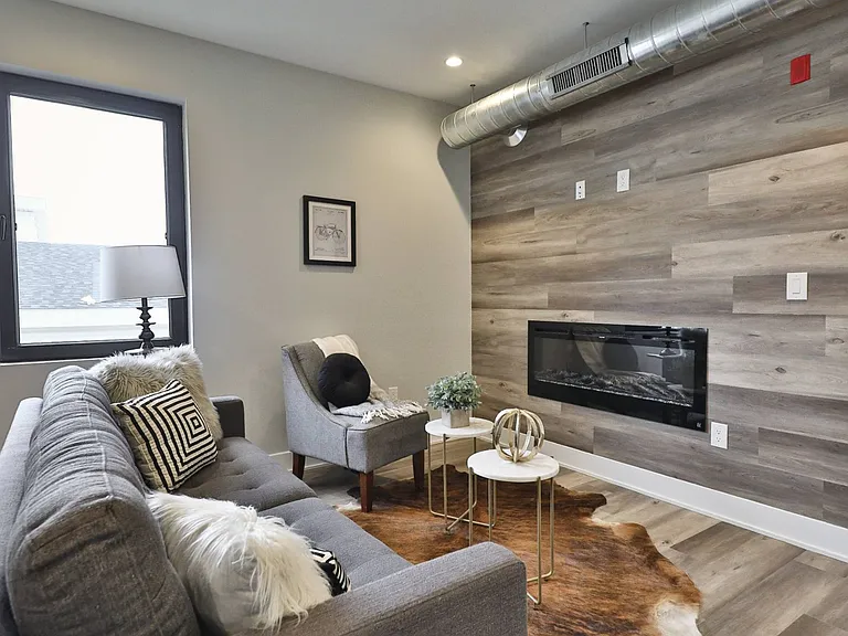 1612 Cambridge St #203 — Photo 4
