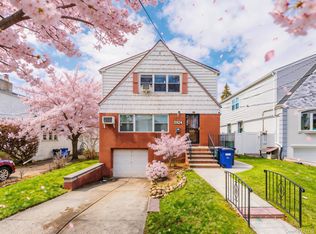 6124 228th Street, Oakland Gardens, NY