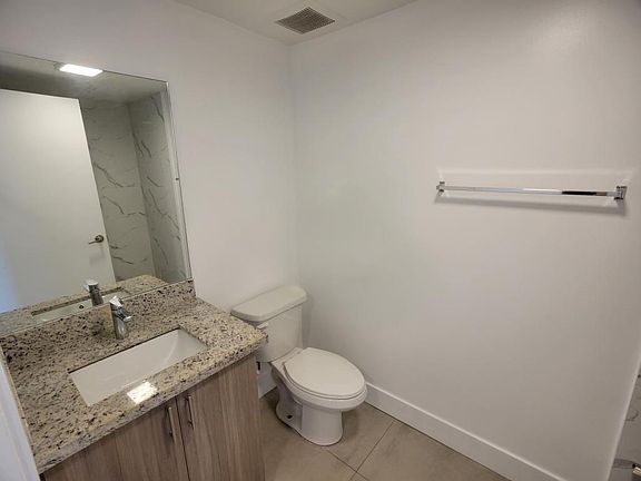 3rd image of 6001 W Flagler St APT 501
