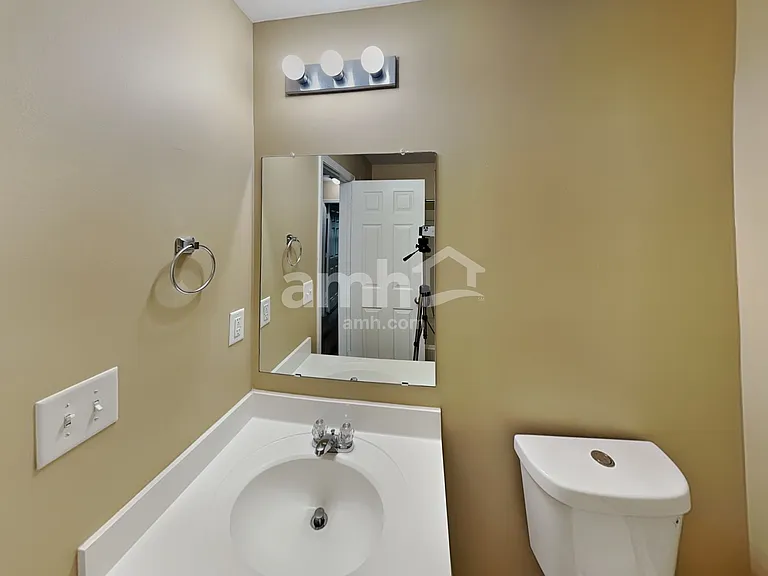 2485 Sheldon Pl — Photo 14