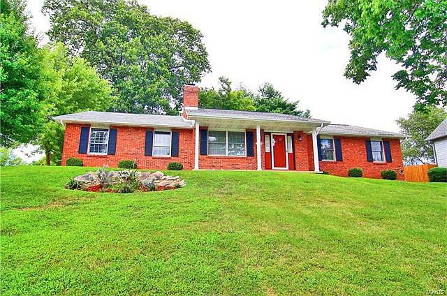 1st image of 3830 Valley View Ln
