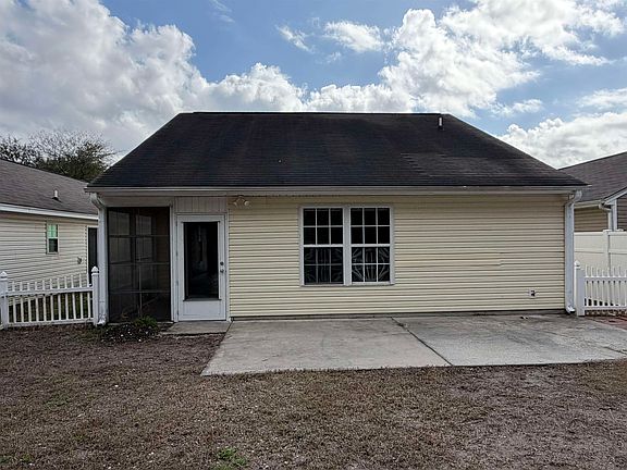 5th image of 900 Silvercrest Dr.