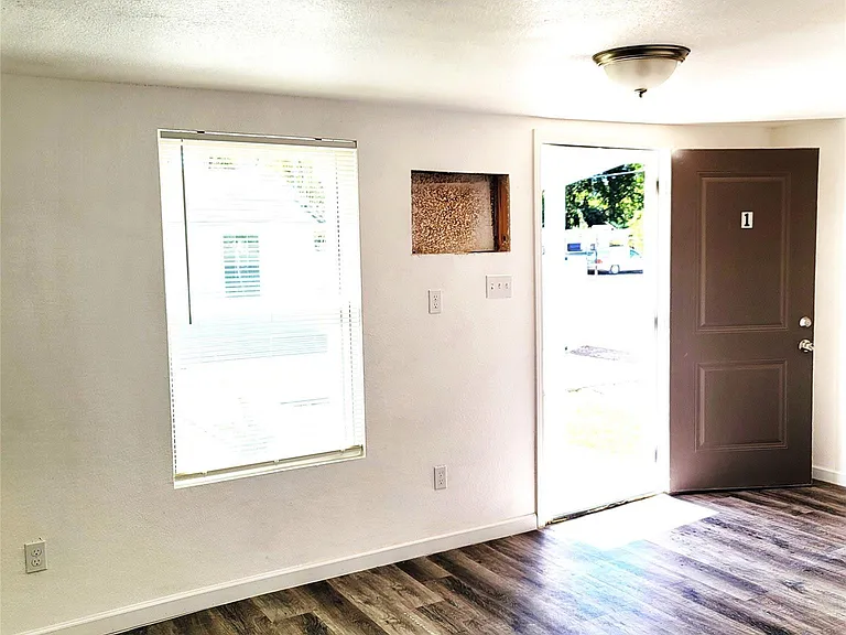 6901 Dumble St #6 — Photo 8