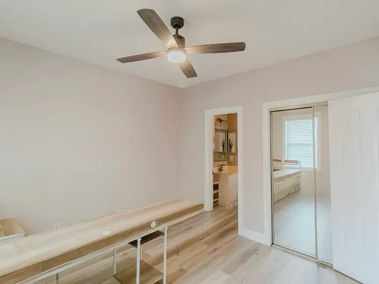 670 Riverwalk Dr #204 — Photo 9