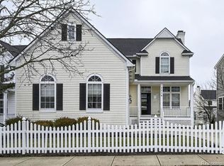 1219 Portsmouth Dr, Howell, MI