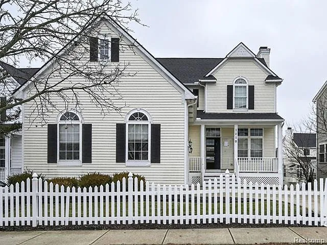 1219 Portsmouth Dr photo 1