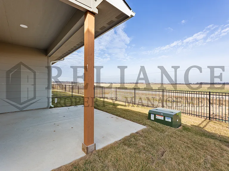 12438 Blanford St — Photo 4
