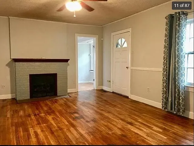 2419 S Greenwood Ave — Photo 9